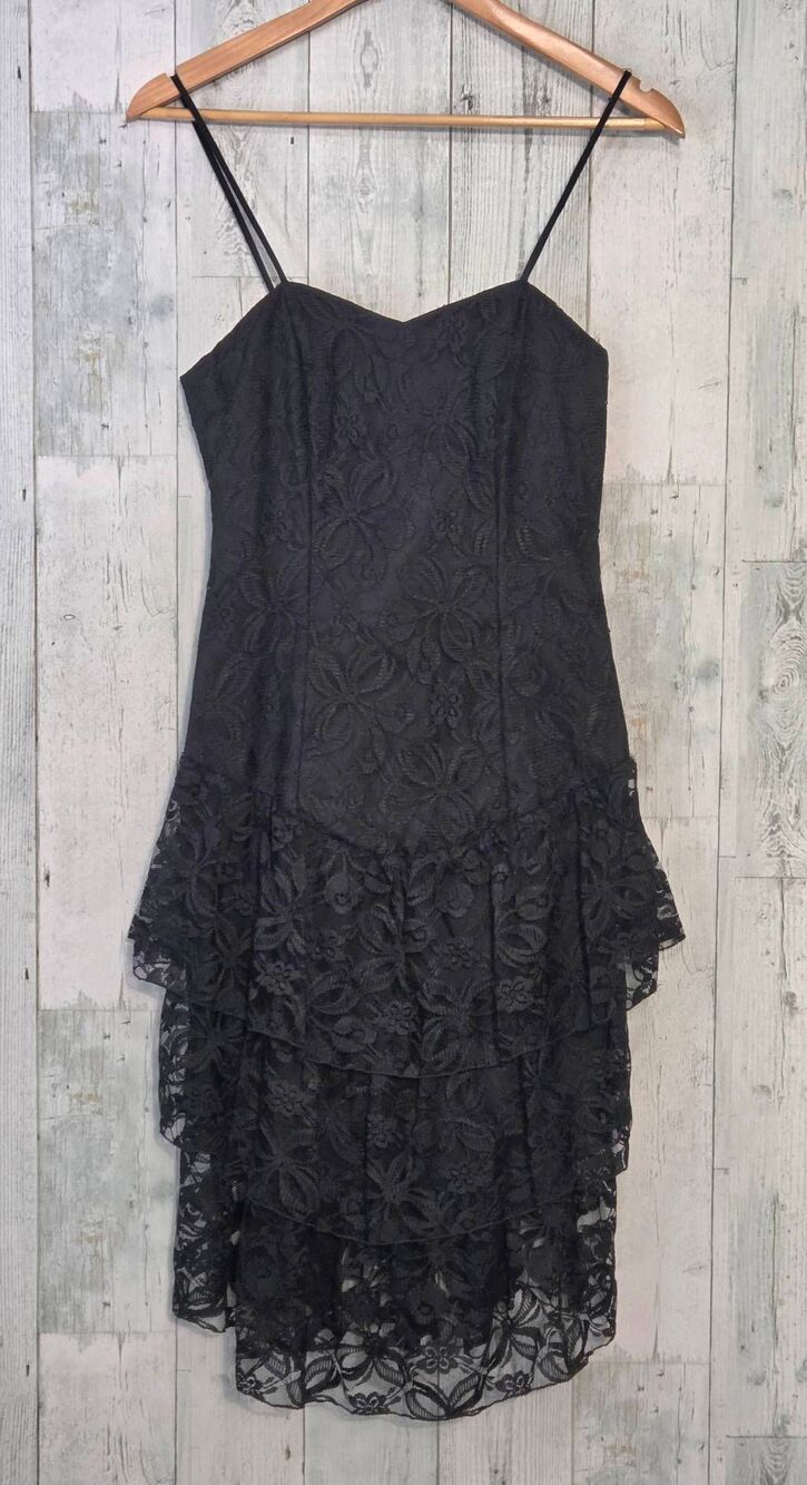 VTG 80s Flirtations for Alfred Angelo Drop Waist Lace Tiered Ruffle LBD Dress